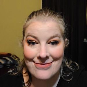 Meet your Posher, Katina